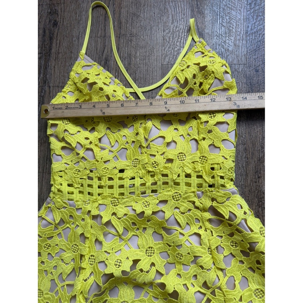 Lovers + Friends Neon Yellow Floral Lace Mini Dress Size S Cross Back A-Line - Picture 3 of 9